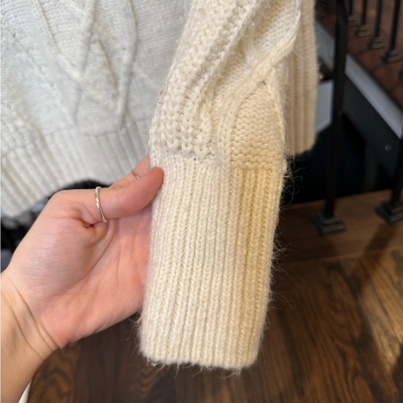 Natural Women's White Sweater - Picture 5 of 5